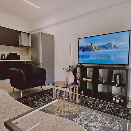 Stay Cosmo City Suites Nikosia Exterior foto