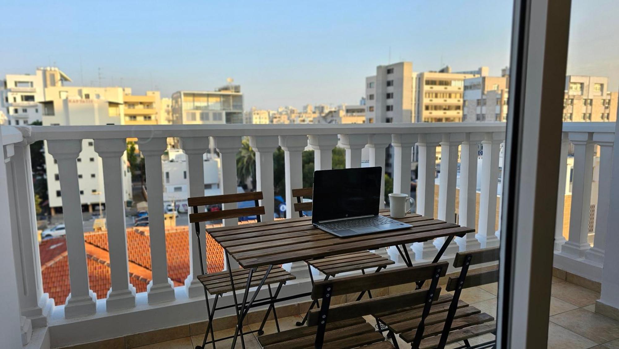 Stay Cosmo City Suites Nikosia Exterior foto