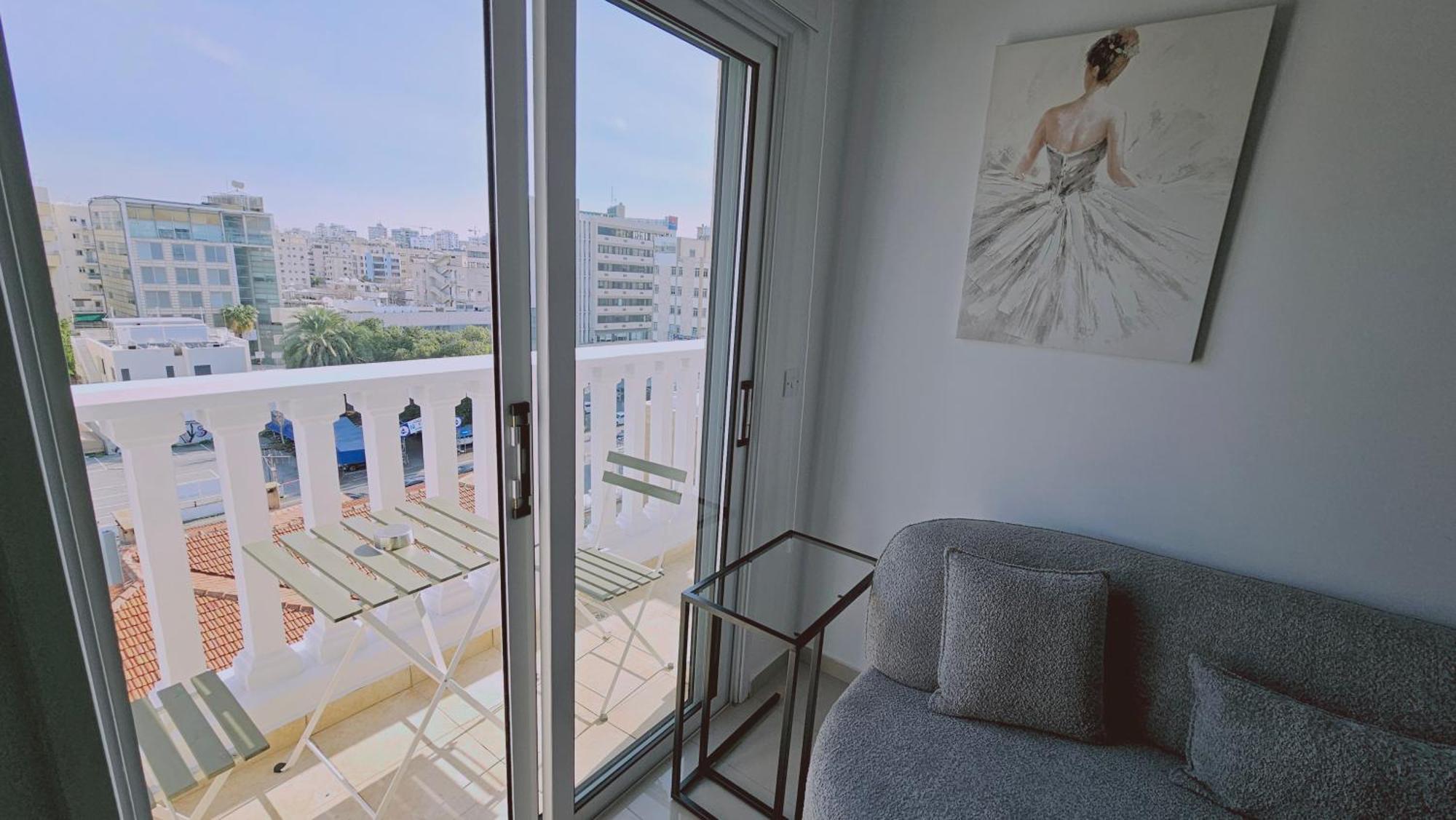 Stay Cosmo City Suites Nikosia Exterior foto